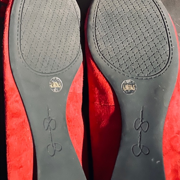 Women’s red ballet flats - Picture 2 of 2
